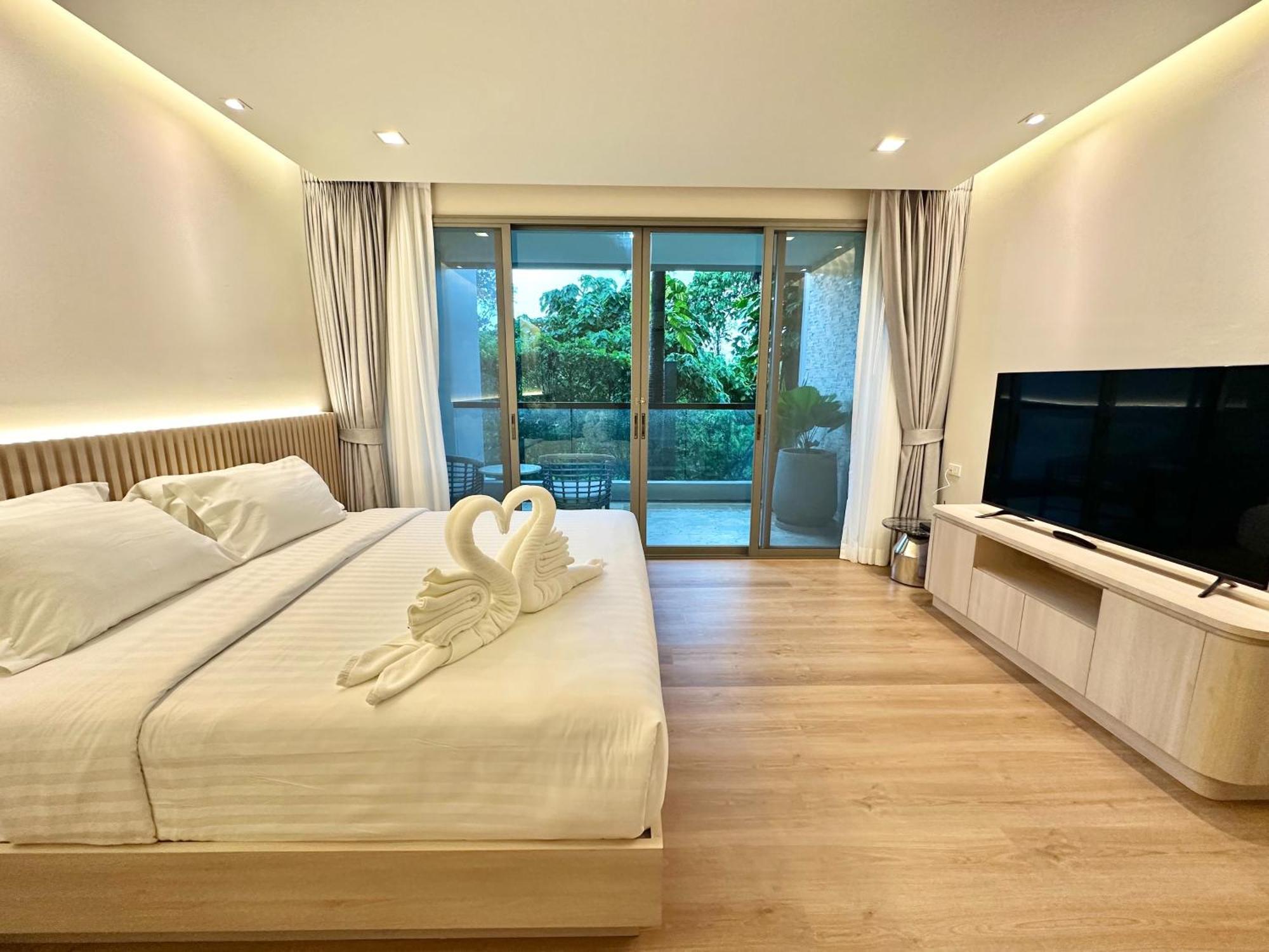 The Regent Phuket Bangtao Beach Pantai Bang Tao Bagian luar foto