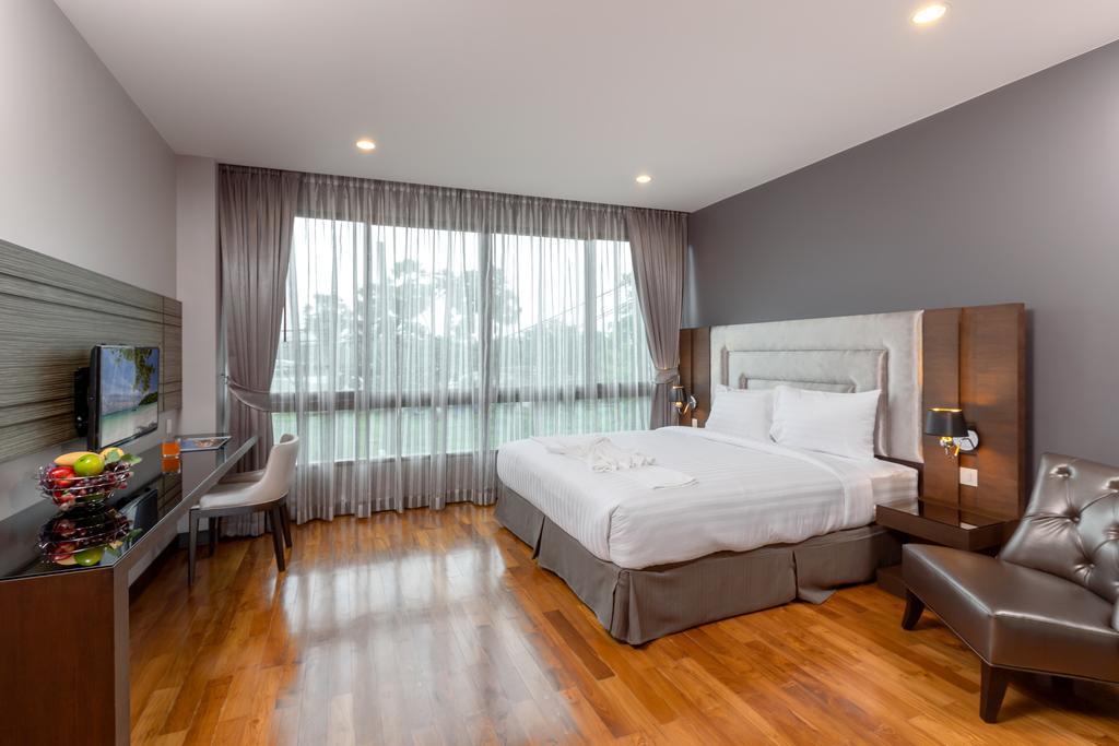 The Regent Phuket Bangtao Beach Pantai Bang Tao Bagian luar foto